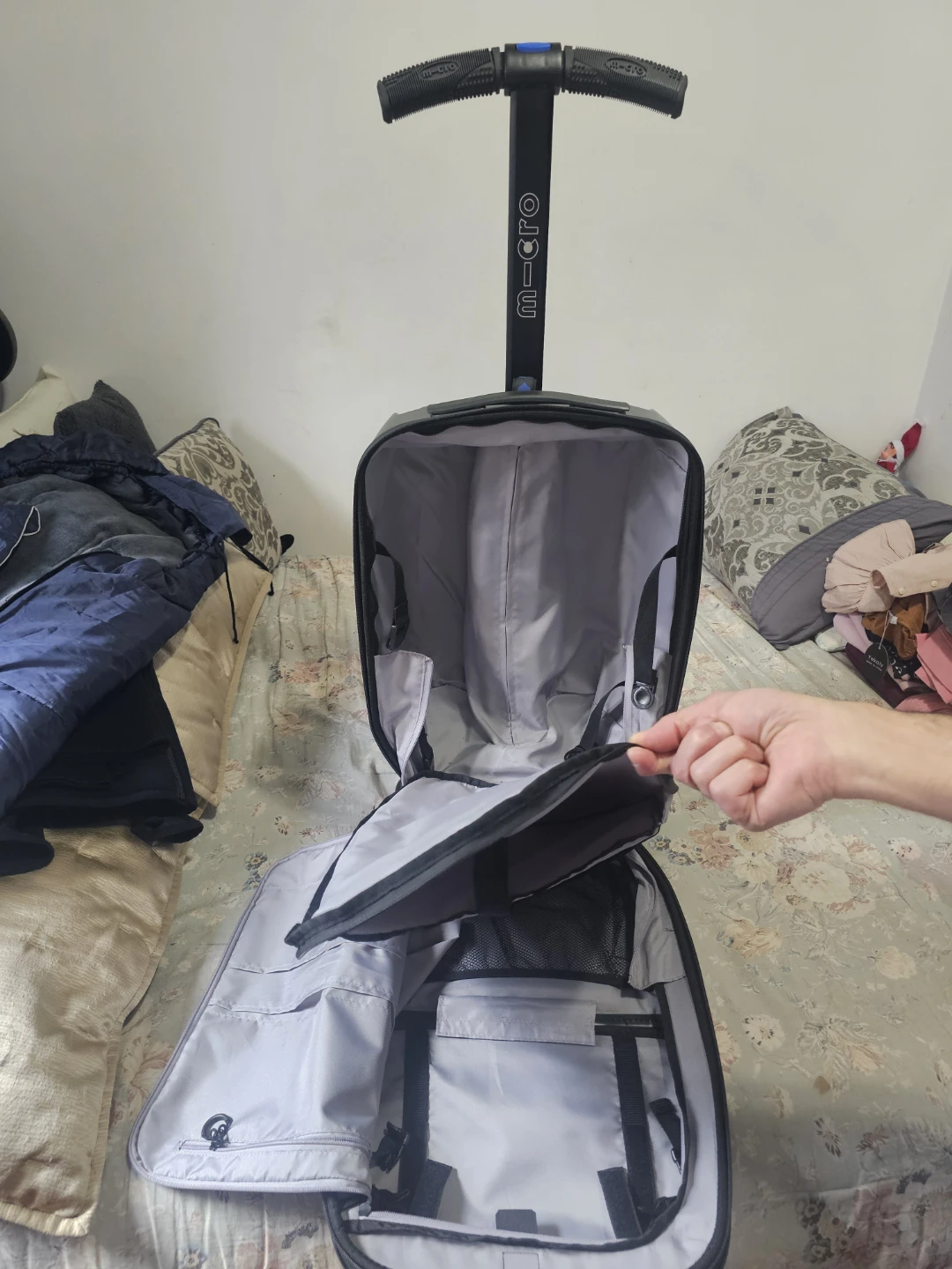 Micro Luggage Scooter - Black