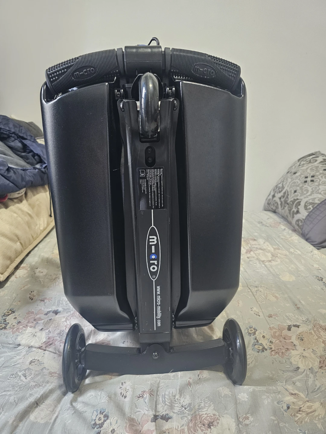 Micro Luggage Scooter - Black - photo 3