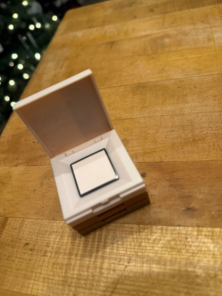 Maybelline Shadow Blocks Eyeshadow Palette #cleanout image indicator(4)