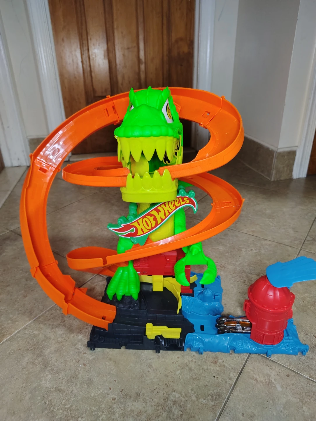 Hot Wheels Dino Coaster Attack Track Set