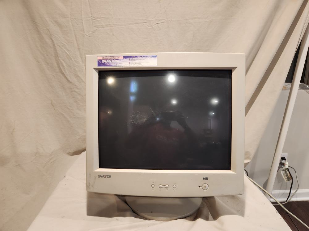 Samtron 96B 19" CRT Monitor