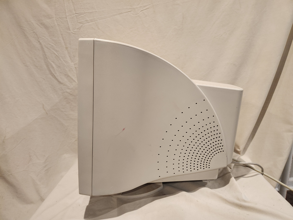 Samtron 96B 19" CRT Monitor - photo 5