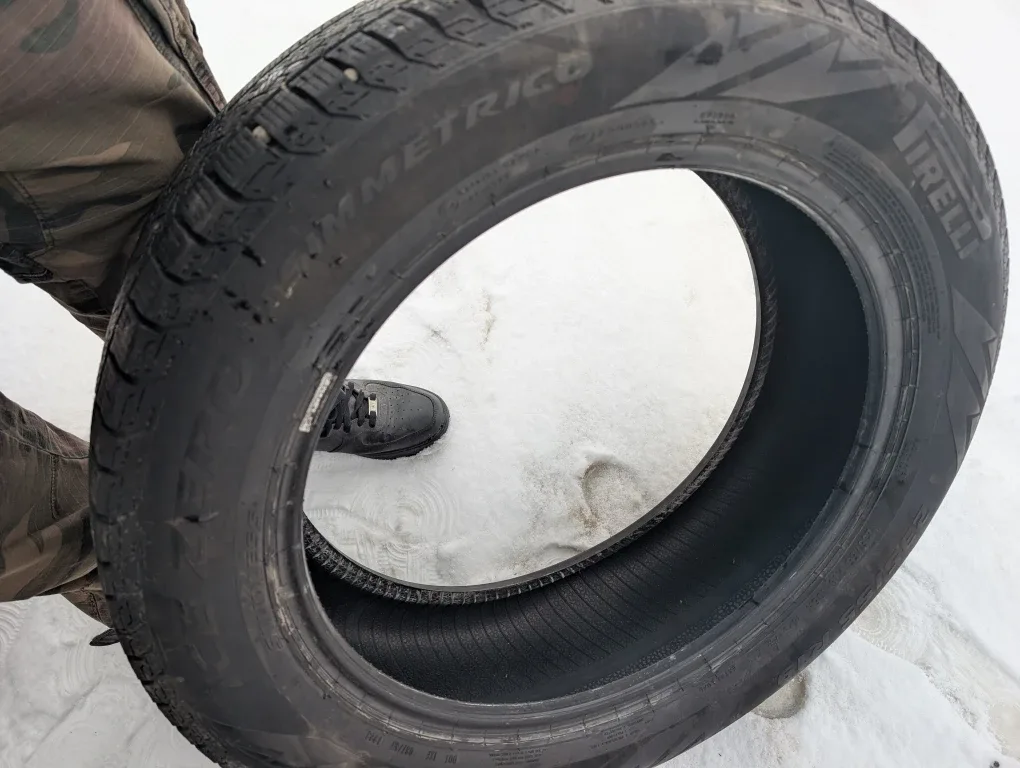1 Perelli ice zero  asimmetrico  235/55R19