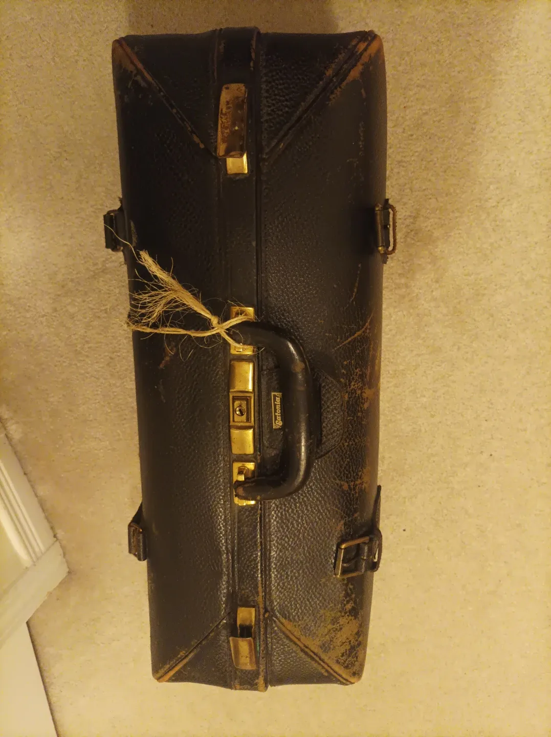 Eatonia Vintage Brown Leather Suitcase