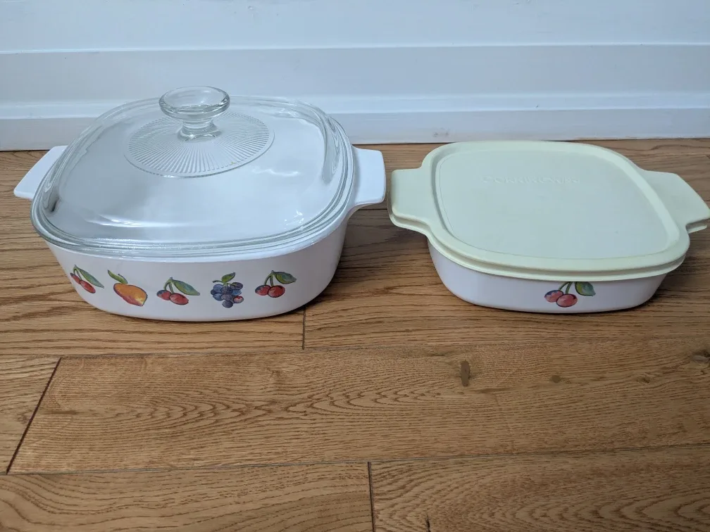 CorningWare Square Casserole Dishes w/ Lids