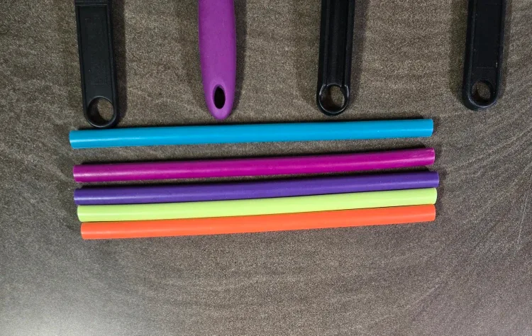 Random Kitchen Utensils image indicator(4)