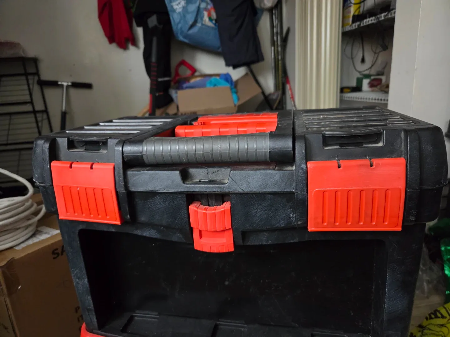 Black And Decker Tools Box, Rolling Tote image indicator(3)