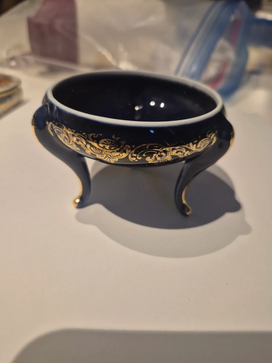 RM France Porcelain Miniature Watering Can & Bowl Set image indicator(2)