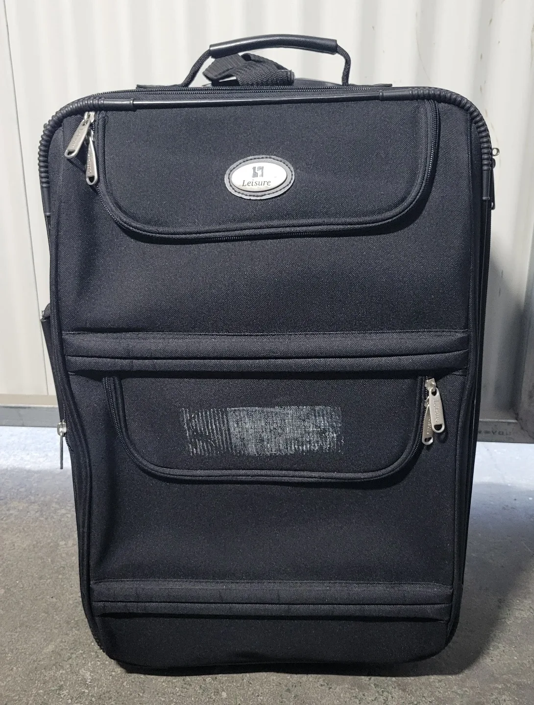 Leisure small Black Rolling Suitcase