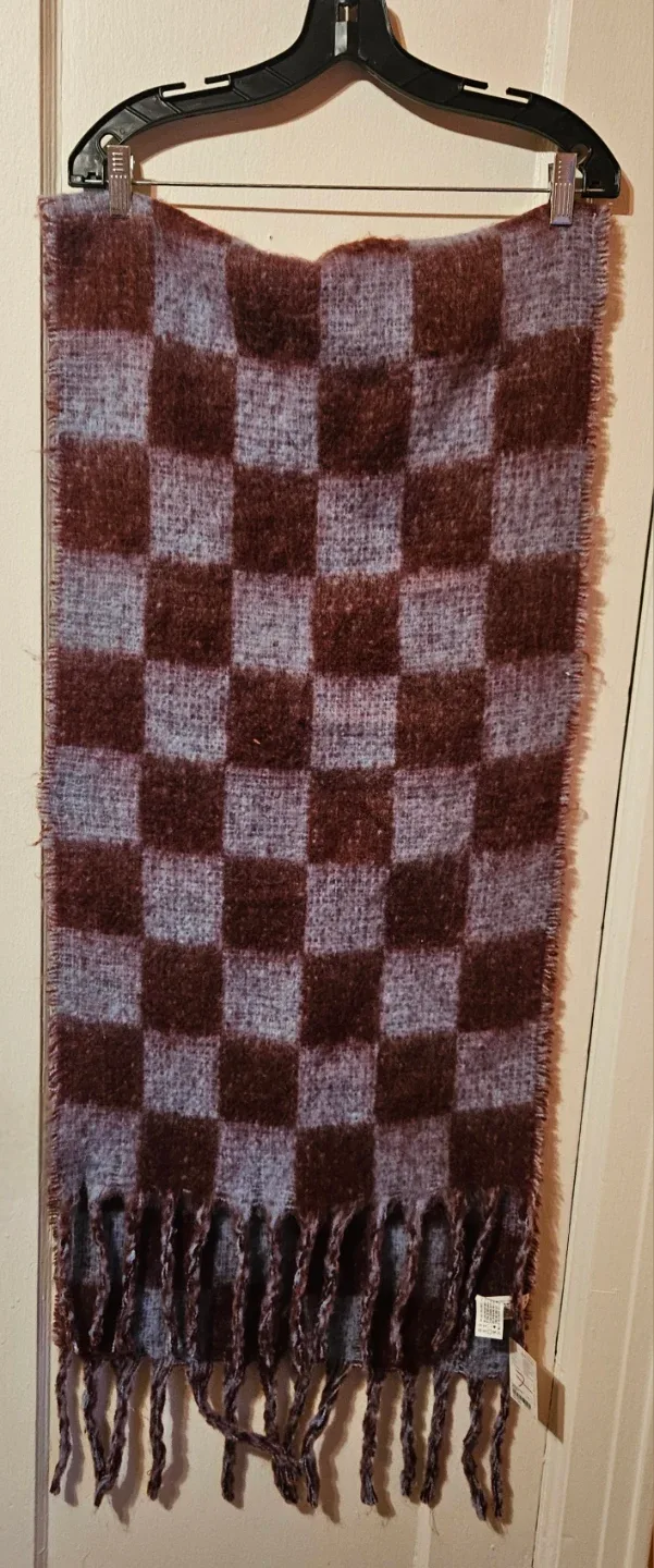 Women scarf