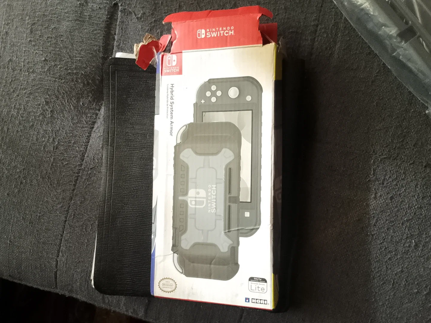 Nintendo Switch Lite Hybrid System Armor - Gray image indicator(5)