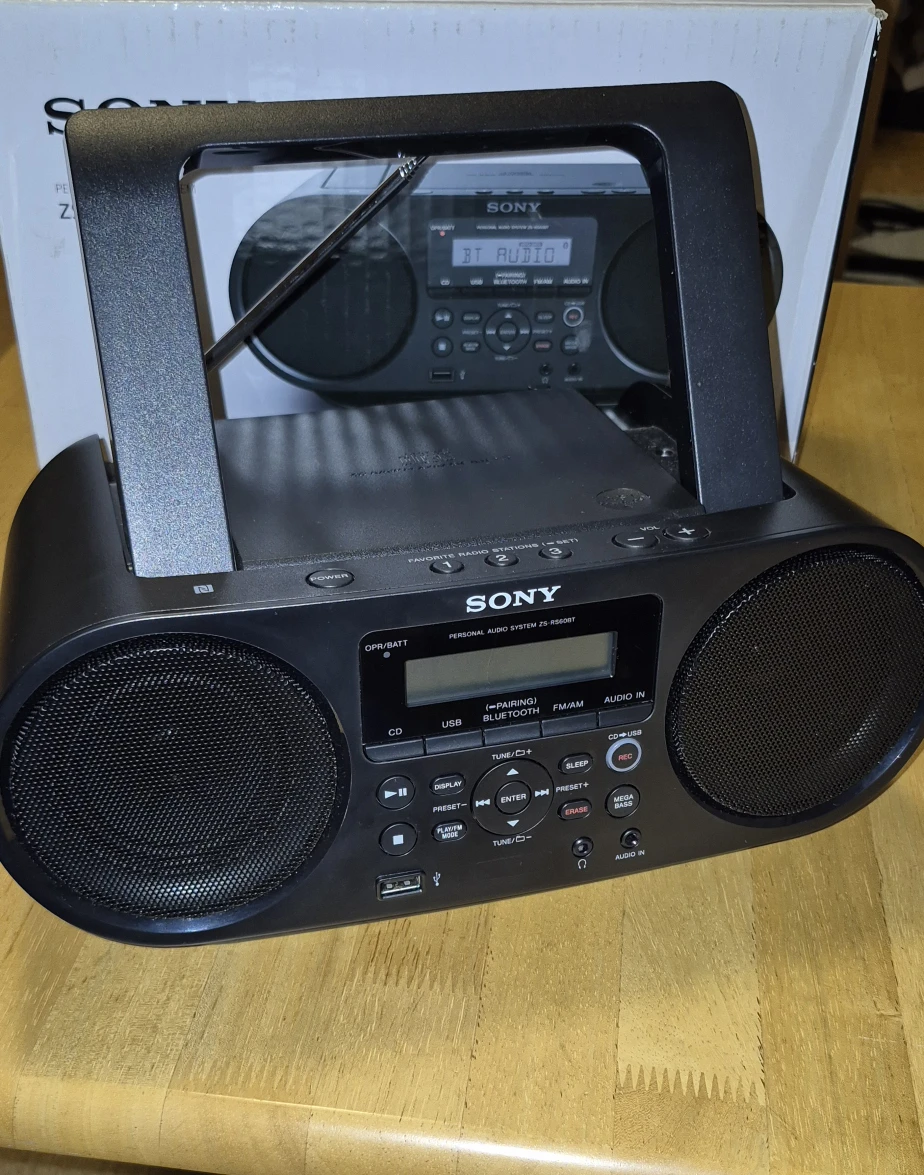 Sony ZS-RS60BT Personal Audio System - photo 2