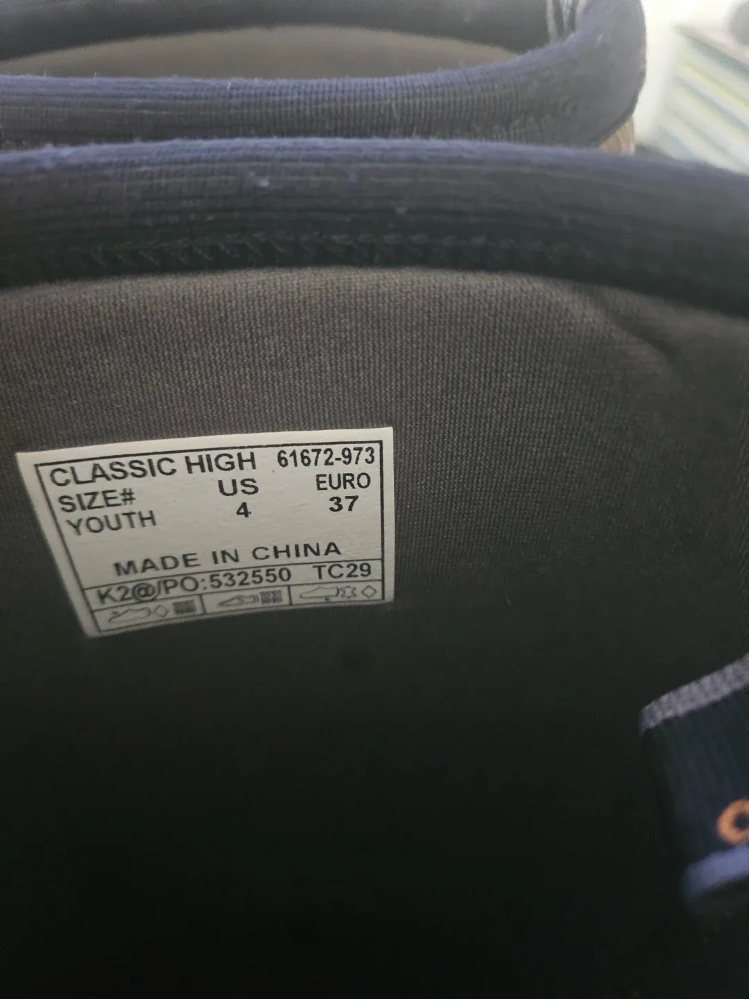 Bogs Classic High Youth Size 4 Camo Boots image indicator(3)