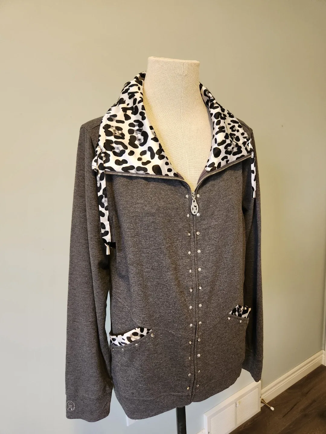 Christine Alexander X-Large Jacket image indicator(2)