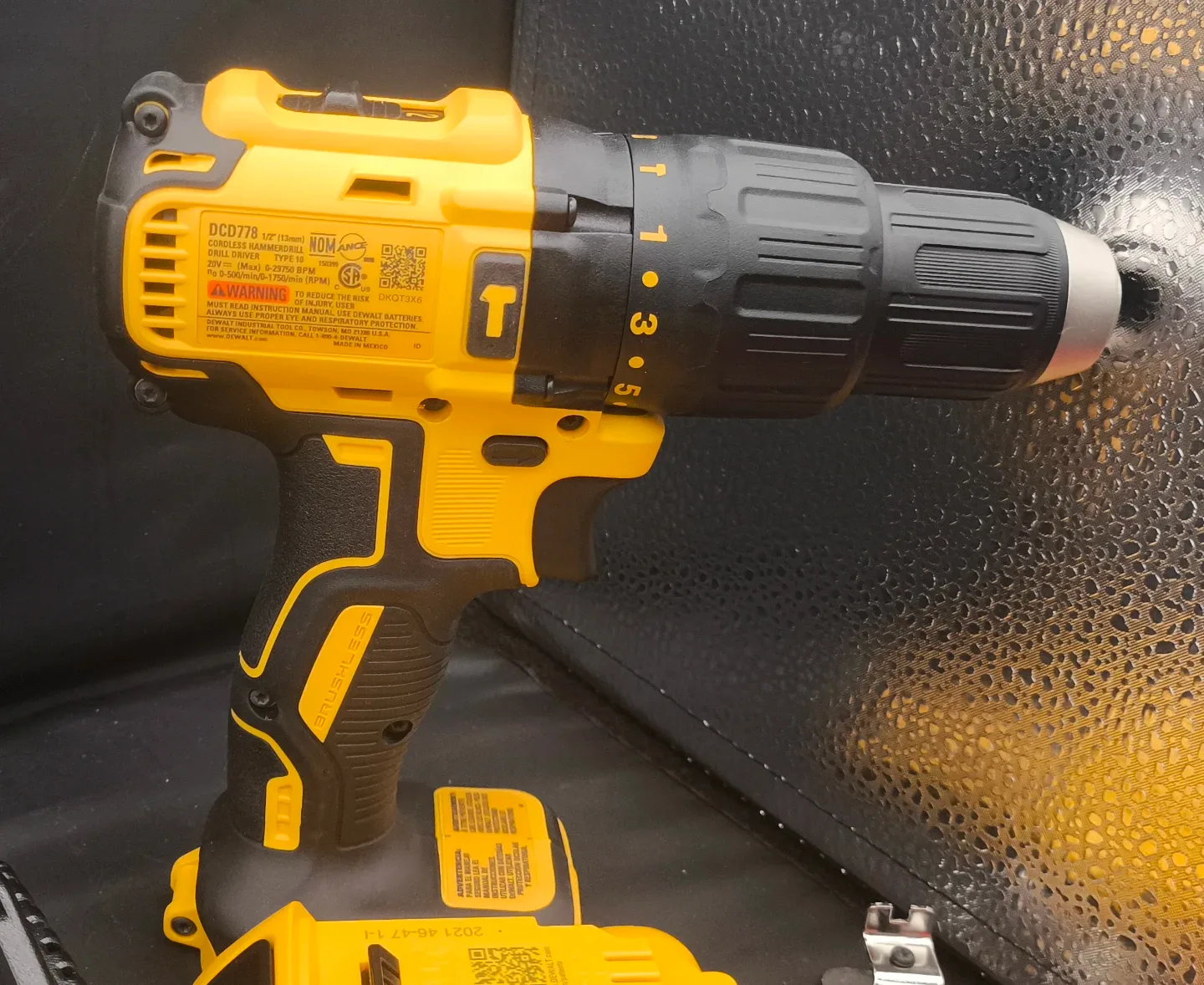 DeWalt Cordless Drill Kit w/ Charger & Accessories image indicator(8)