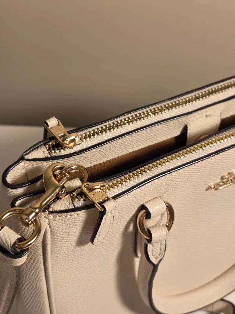 Coach Ivory Hand/Cross body Bag image indicator(6)