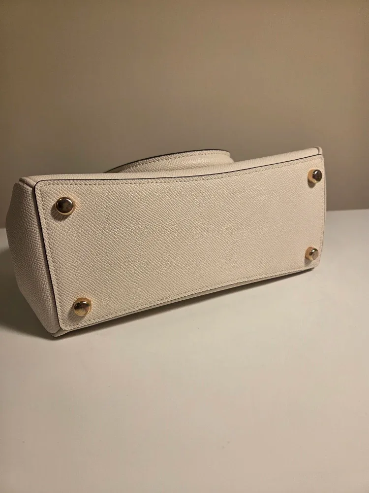 Coach Ivory Hand/Cross body Bag image indicator(8)