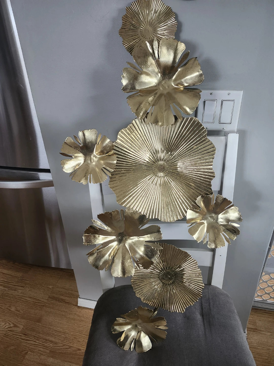 Gold Metal Flower Wall Decor - photo 3