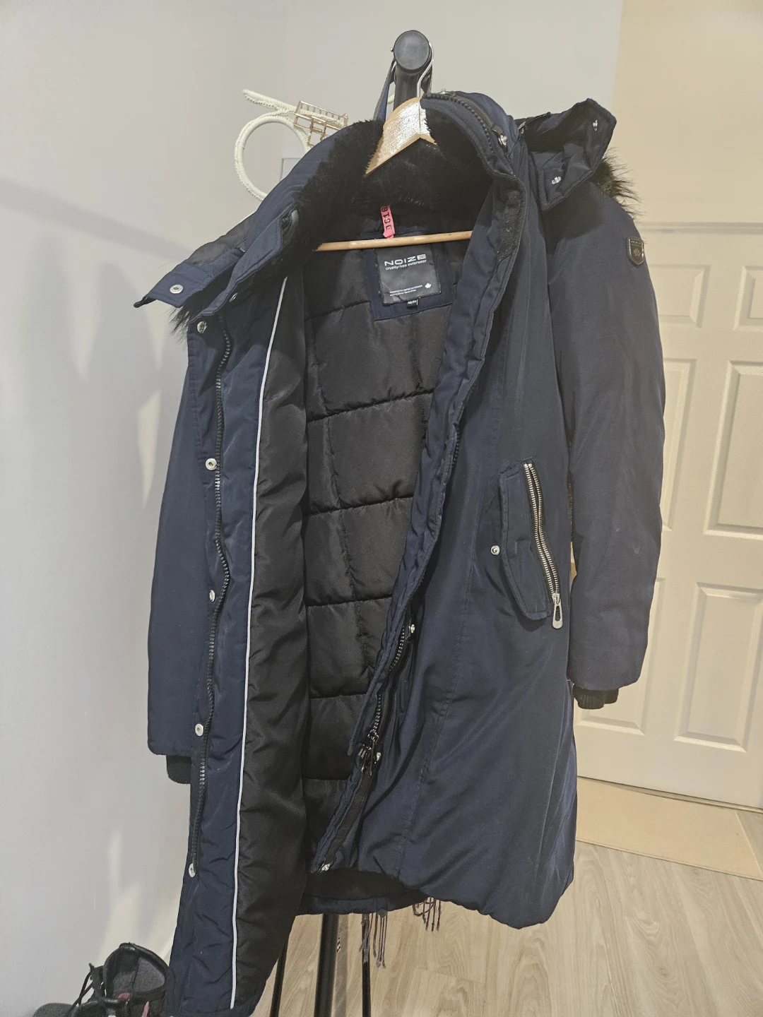 Noize Cruelty-Free Outerwear - Size XS