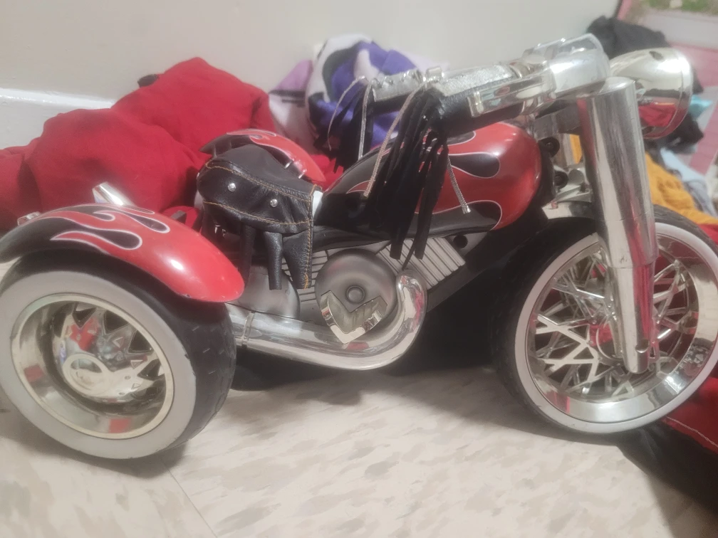 Vintage Bratz Rock Angelz Motorcycle Ride-on Toy #cleanout - photo 3