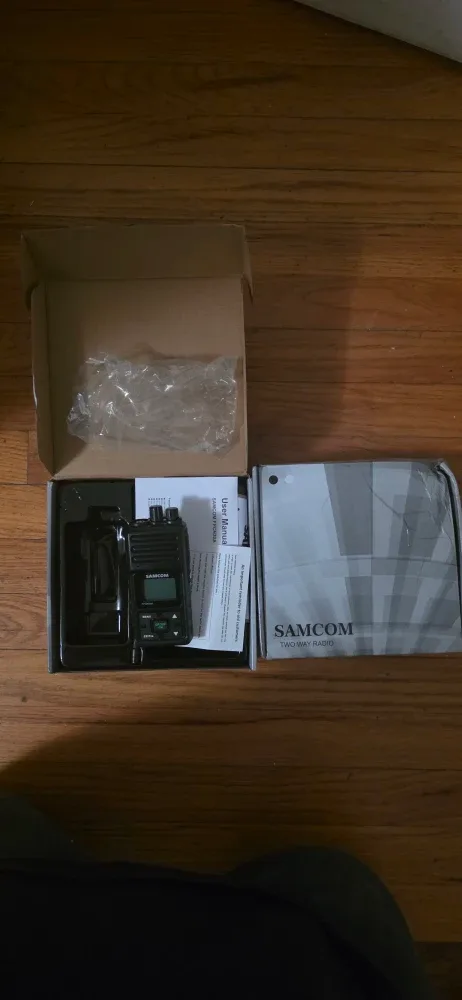 SAMCOM FPCN30A Two Way Radio - New in Box! image indicator(4)