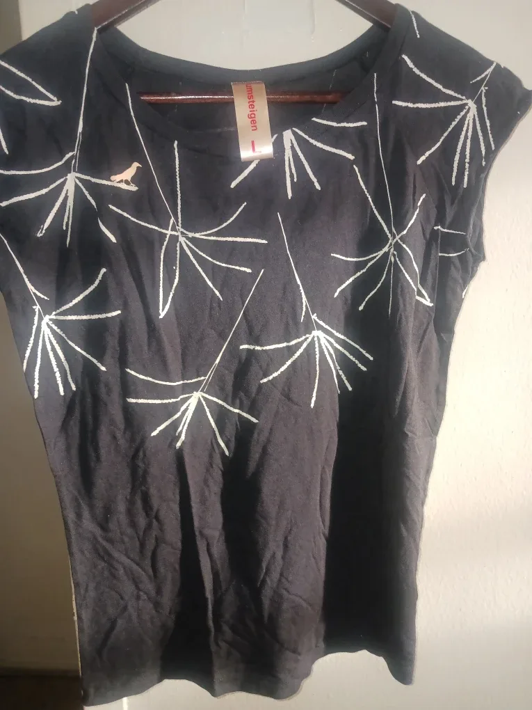 #cleanout umsteigen Black & White Print Top - Size L image indicator(2)