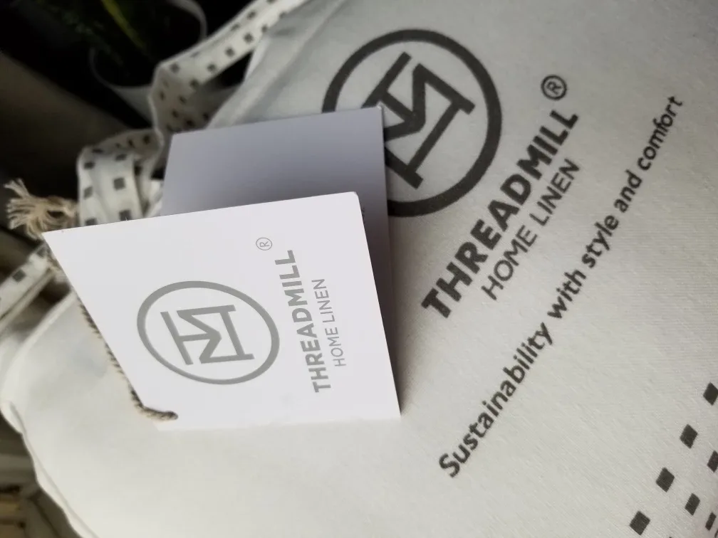 Brand New Threadmill King Size Blanket image indicator(2)