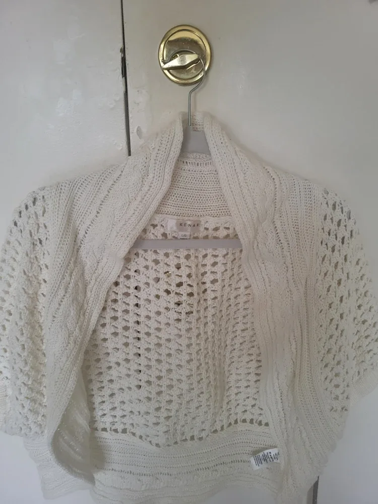 Kenar White Cotton Shrug - Size L/G