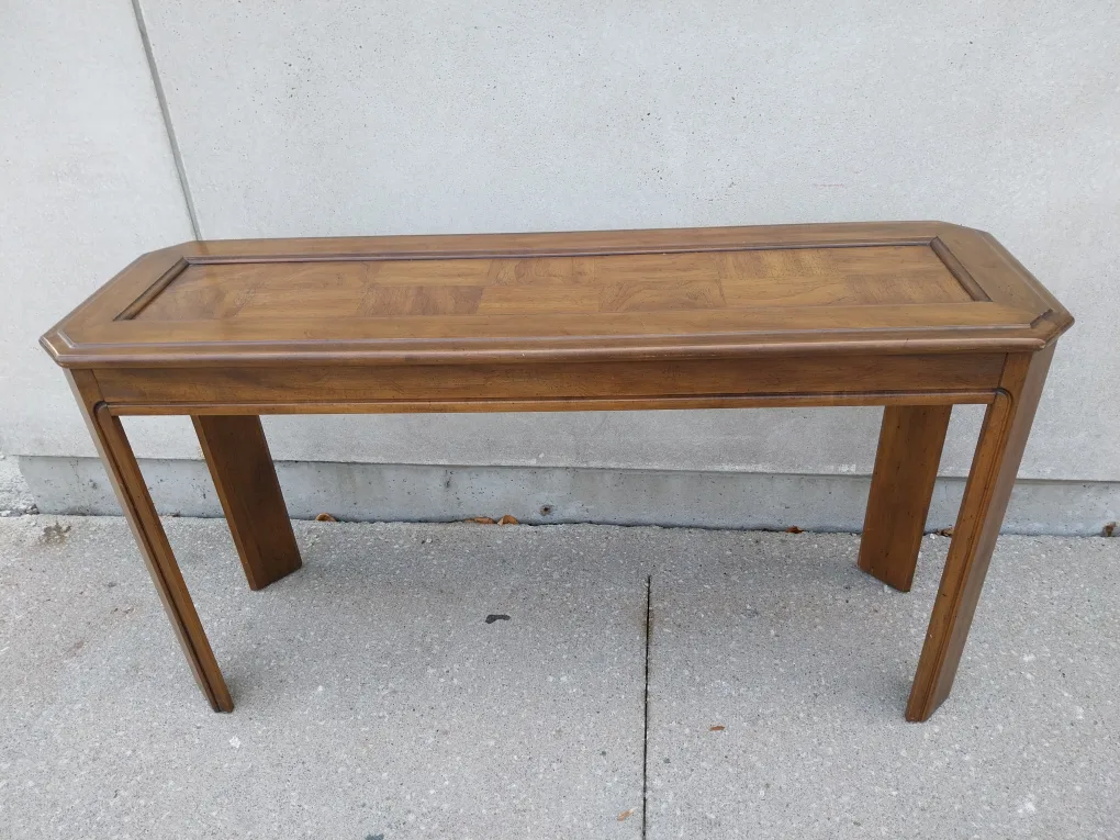 Traditional Wooden Console Table
