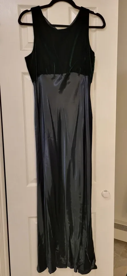 Scarlet Formal Dress - Dark Green - Closet #Cleanout