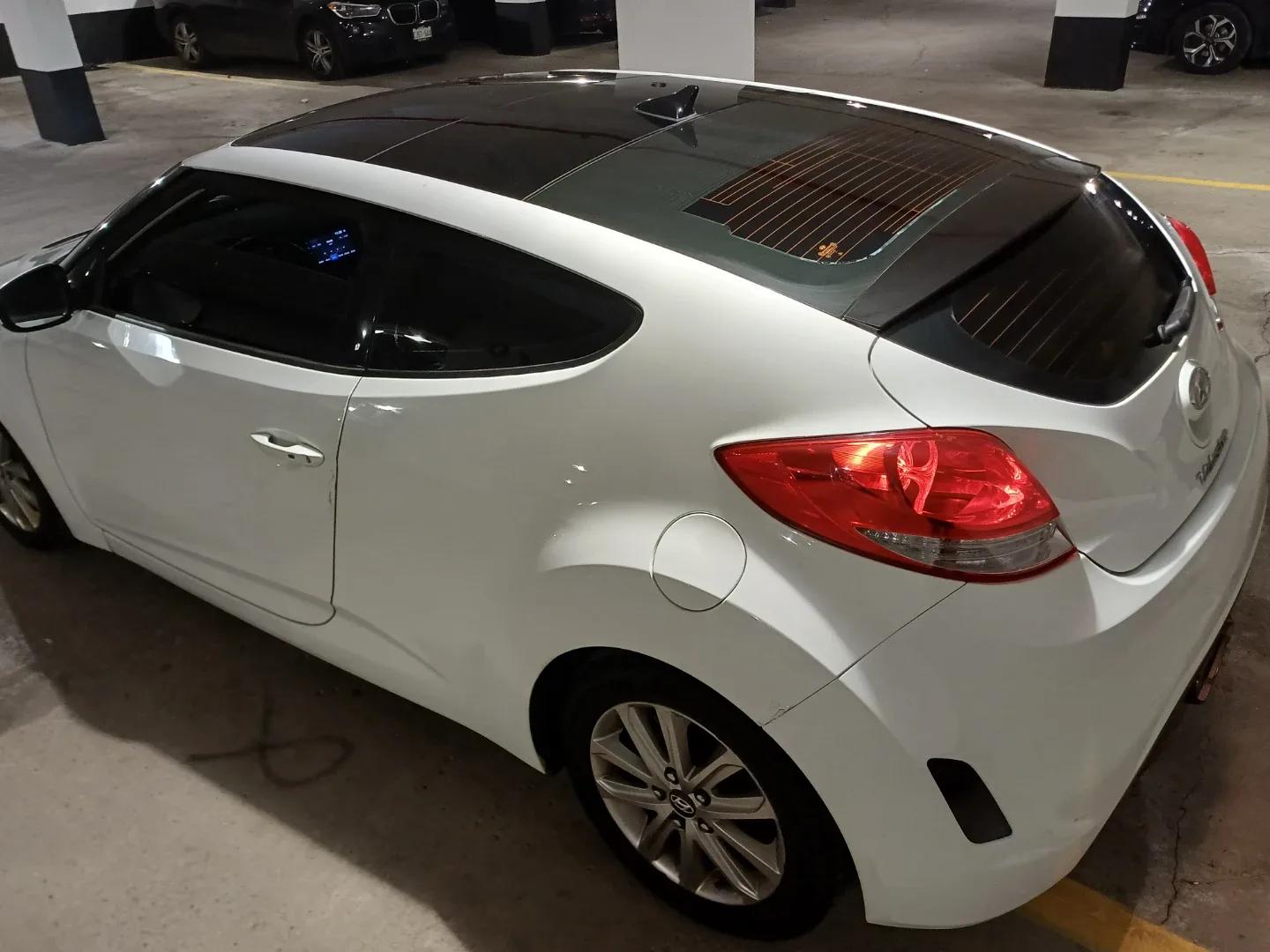 2012 Hyundai Veloster image indicator(8)