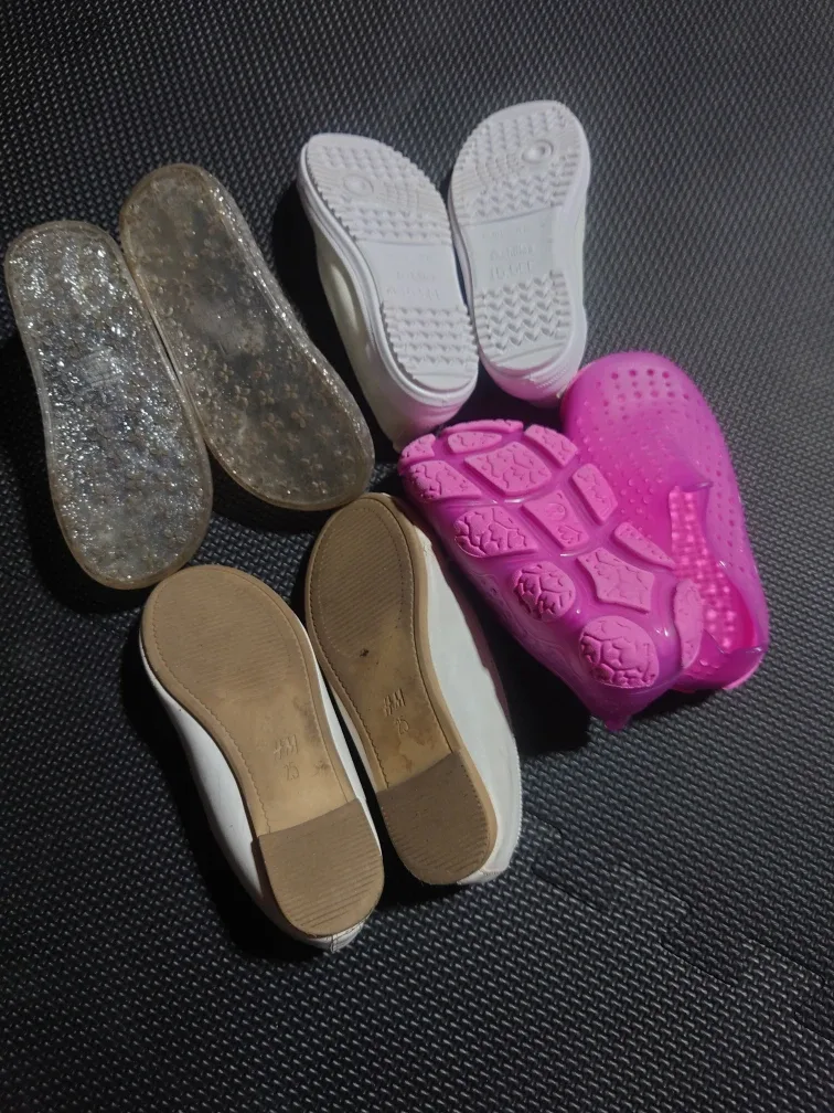 H&M Girls Ballet Flats - Size US 7 image indicator(2)