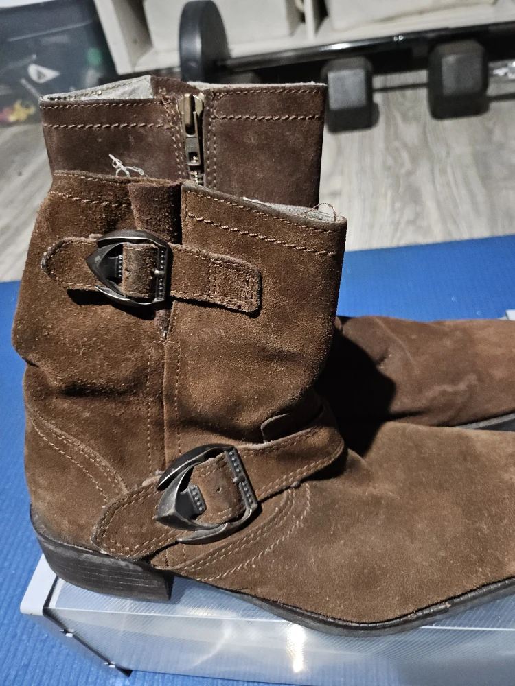 Brown Suede Ankle Boots - photo 2