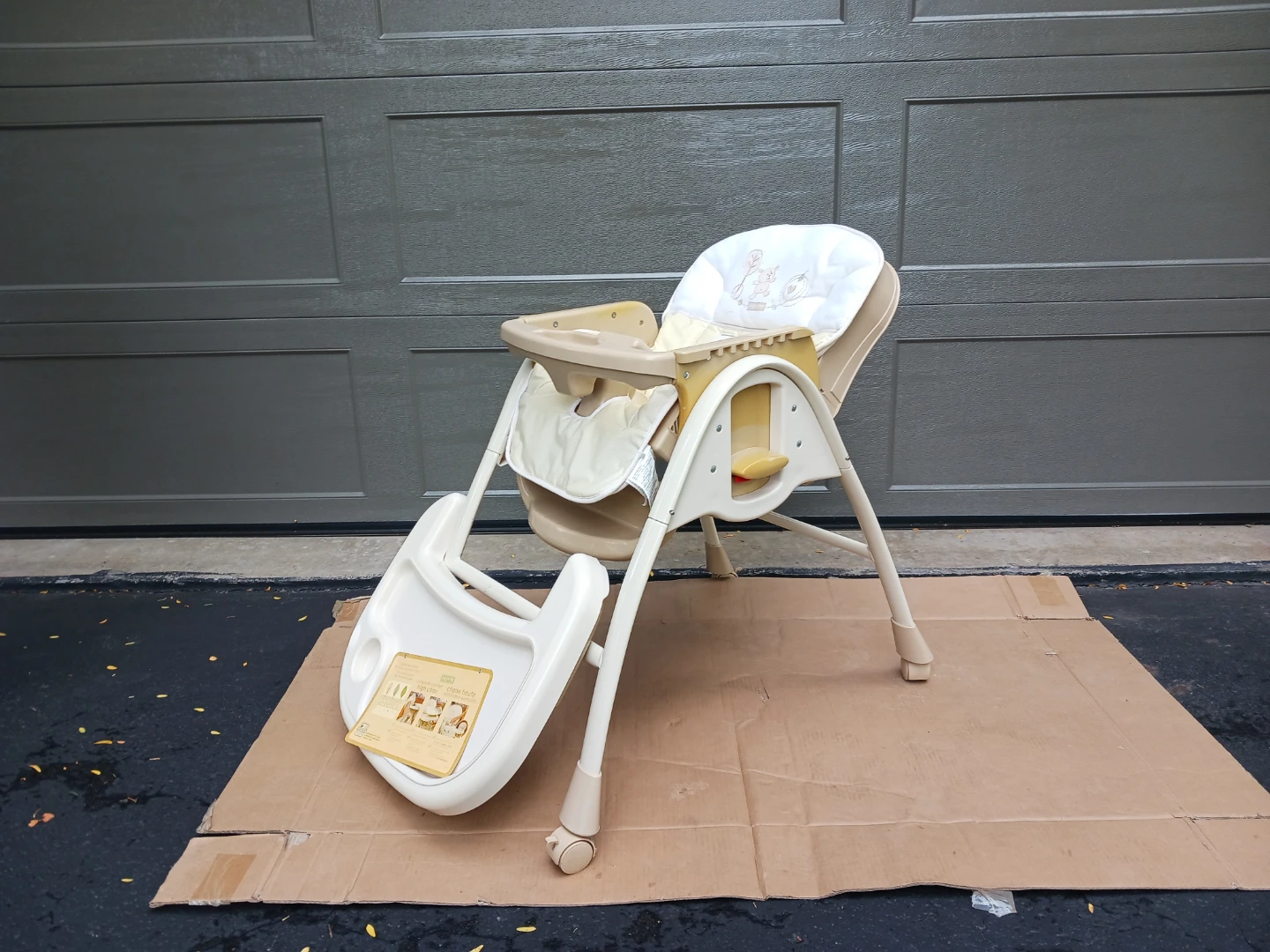 High Chair - photo 3