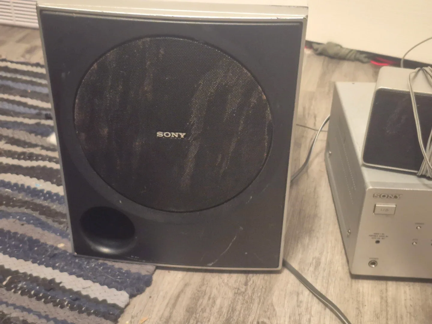 Sony Digital Audio Control Center and Speakers image indicator(3)