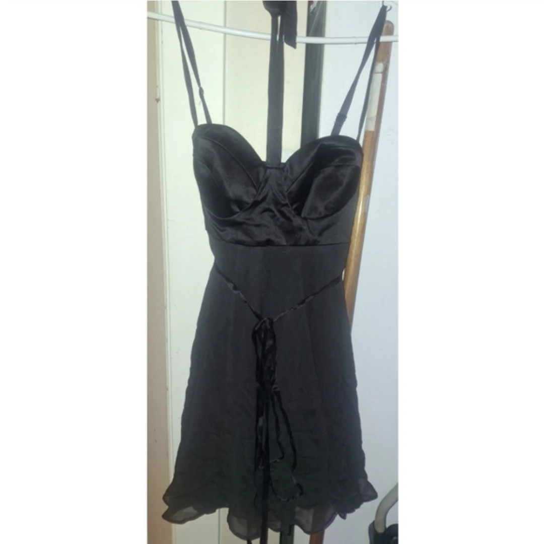 NWOT BeBe Sweetheart Style Silk Dress With Holter Top