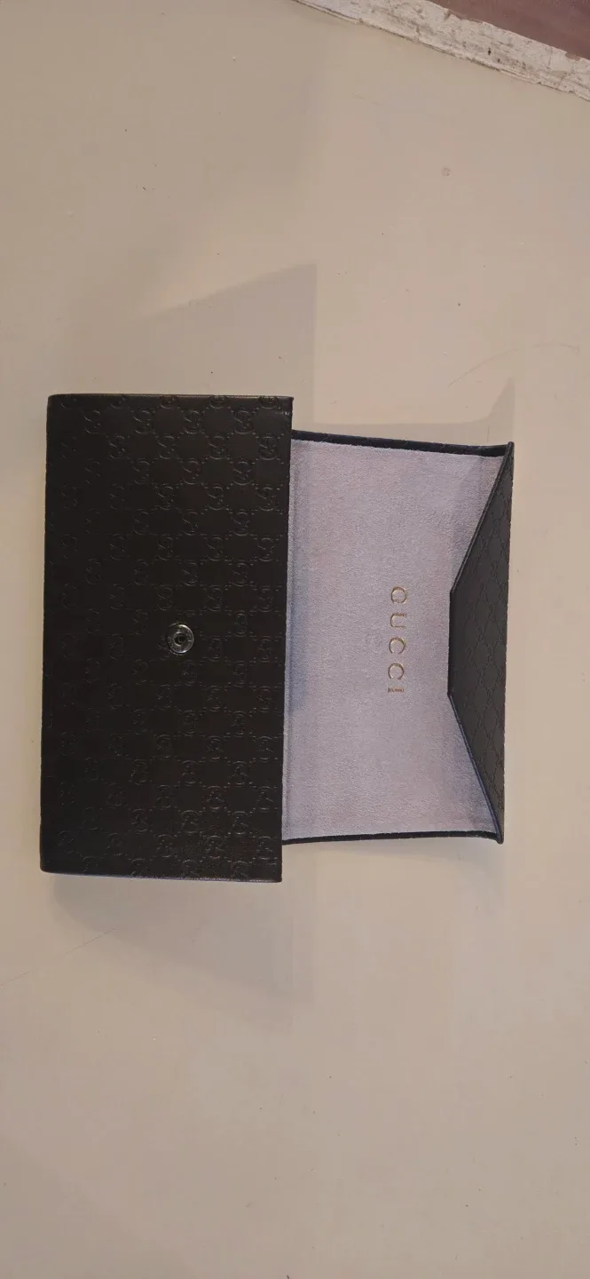 Gucci Black Leather Sun Glasses Case image indicator(4)