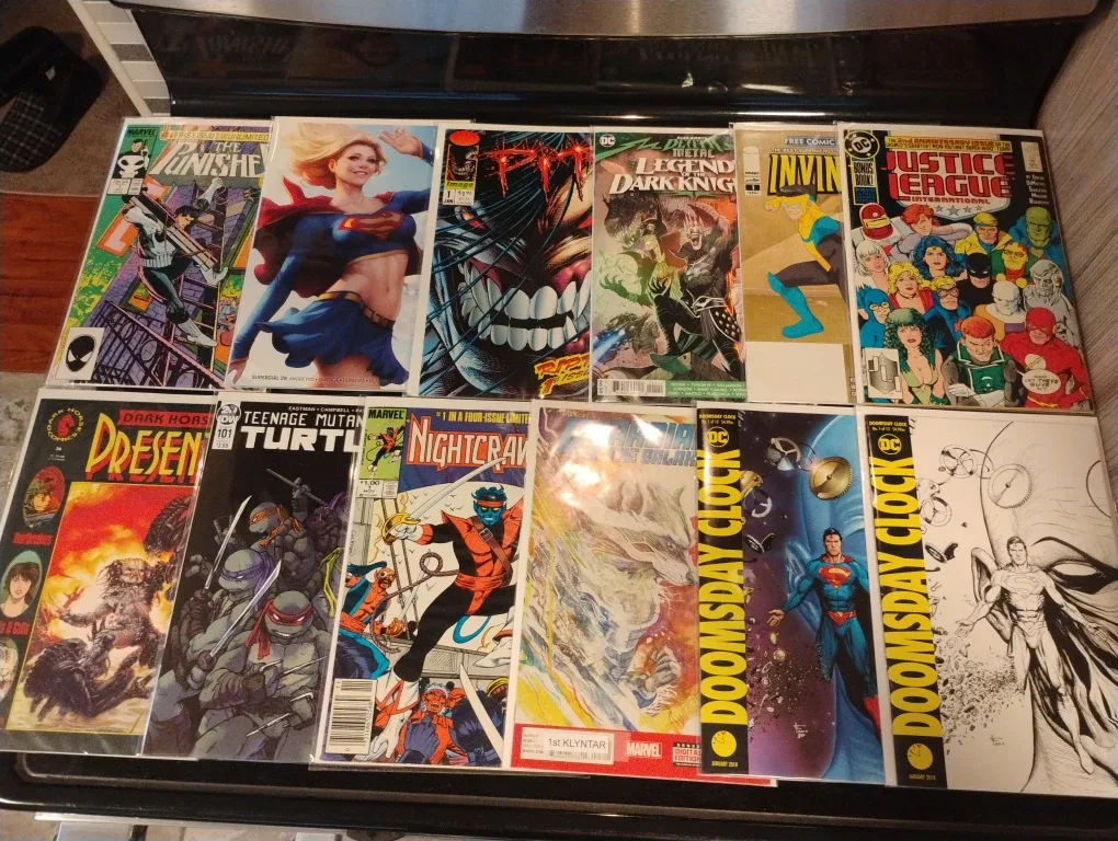Comic book lot
