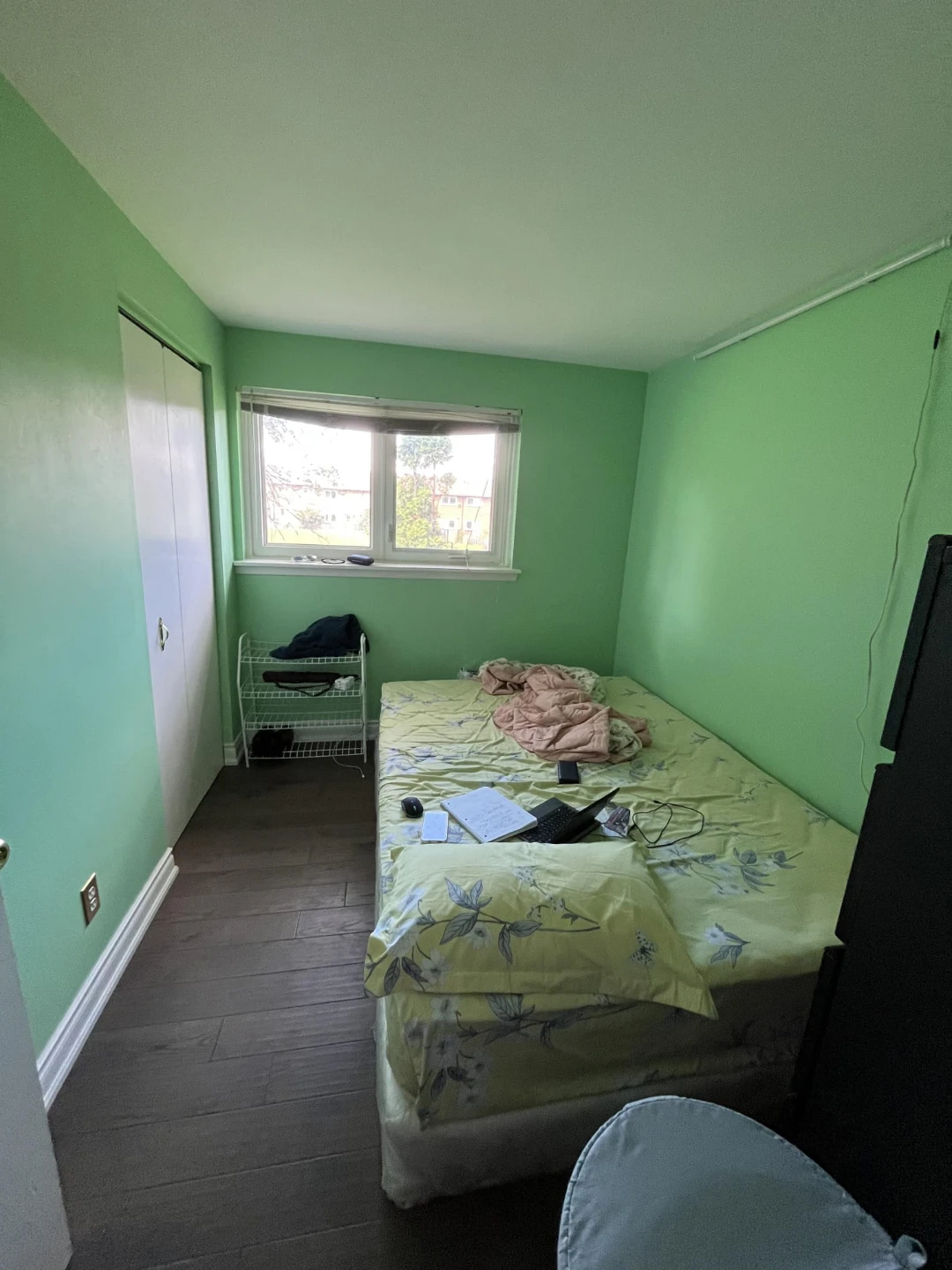 Private room for rent in Etobicoke