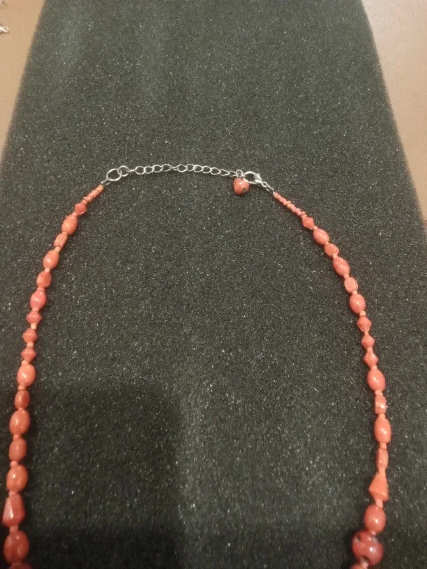 Red Coral Beaded Necklace image indicator(5)