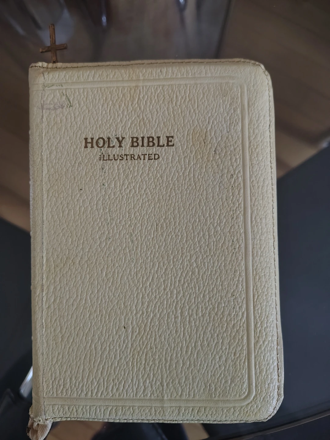 2 Vintage Bibles - 1949 & 1964 (Pair $45/ or Individually) - photo 2