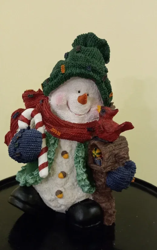 Santa and Snowman  resin figures image indicator(2)