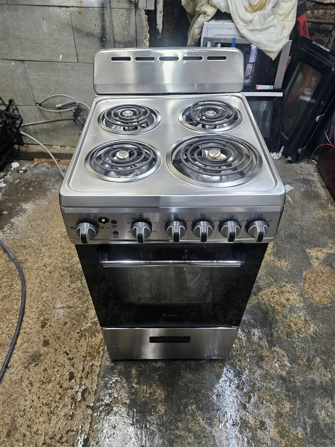 Avanti 20in Stainless steel electric stove