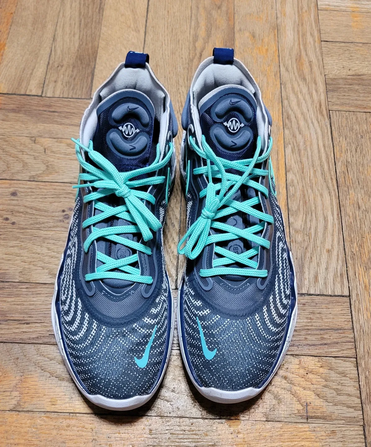 Nike Air Zoom G.T. Cut 2 Size 10.5