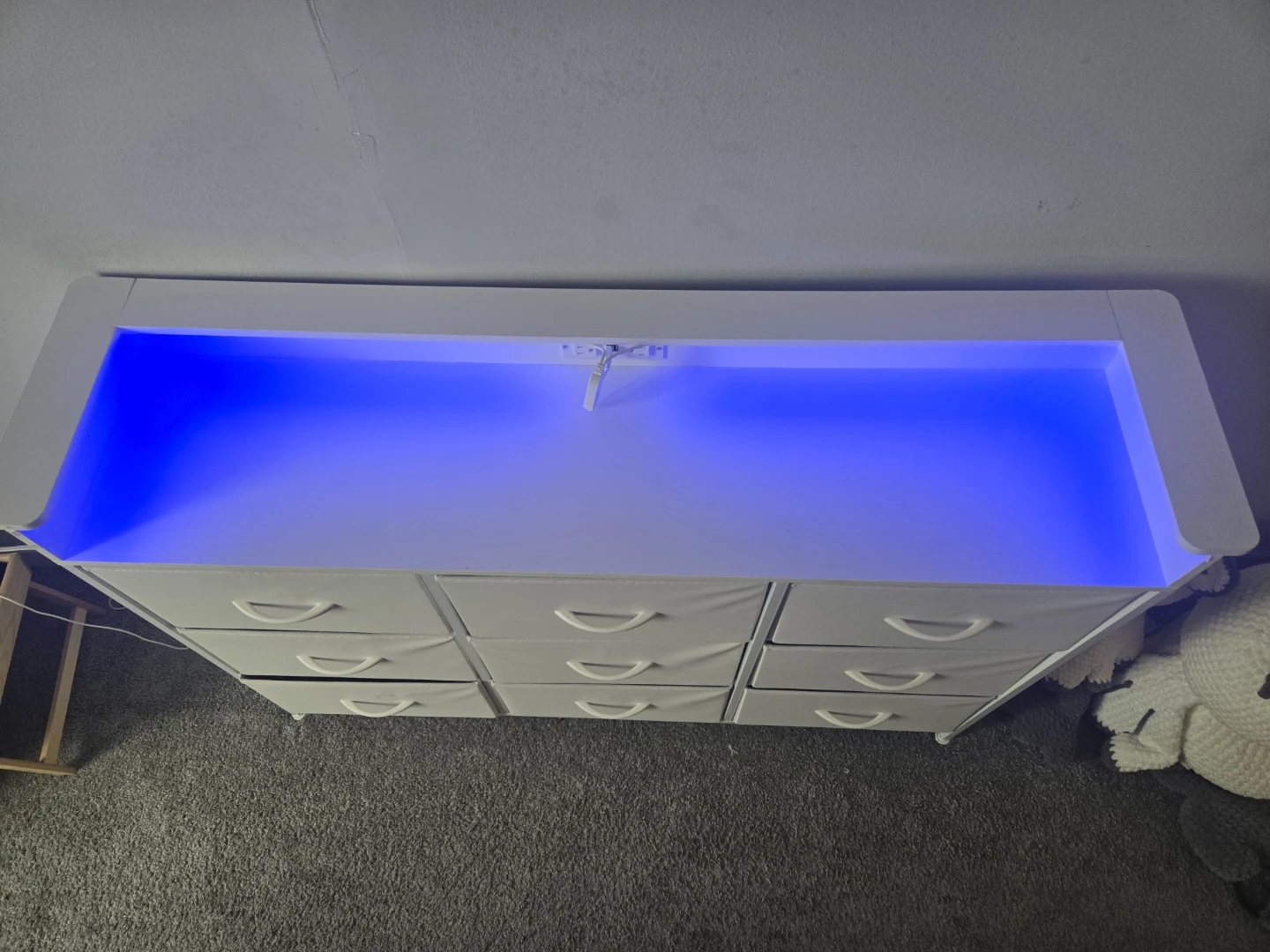 White 9-Drawer Dresser with LED Lighting - photo 3