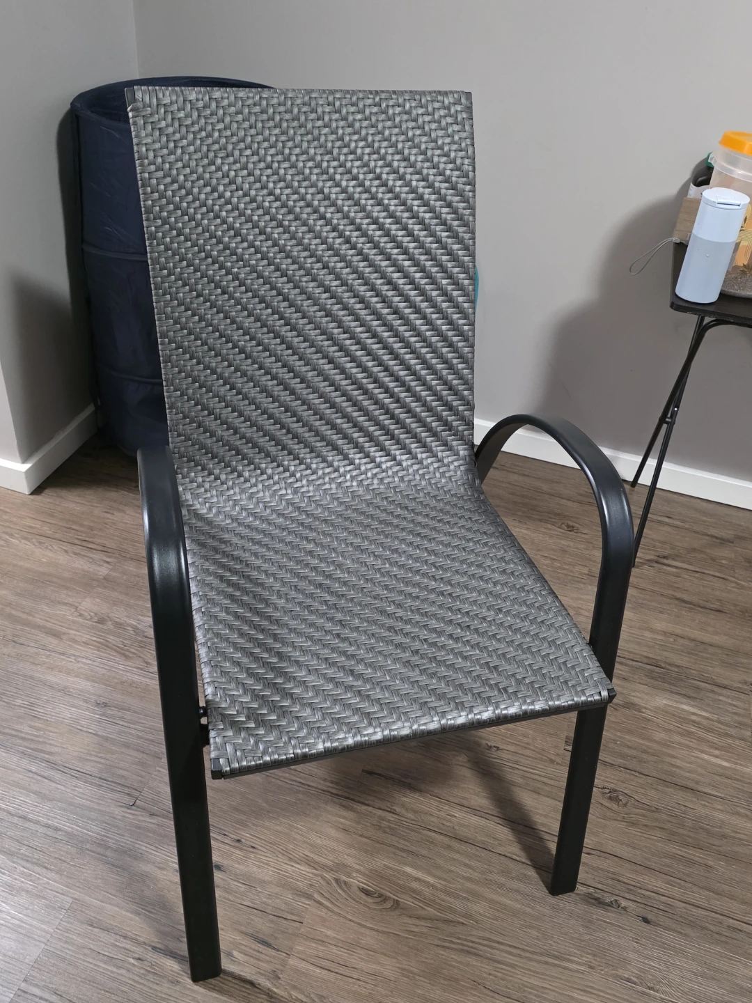 Hamilton Beach Toaster Oven, Home Essentials Fan, Wicker Chair - photo 2