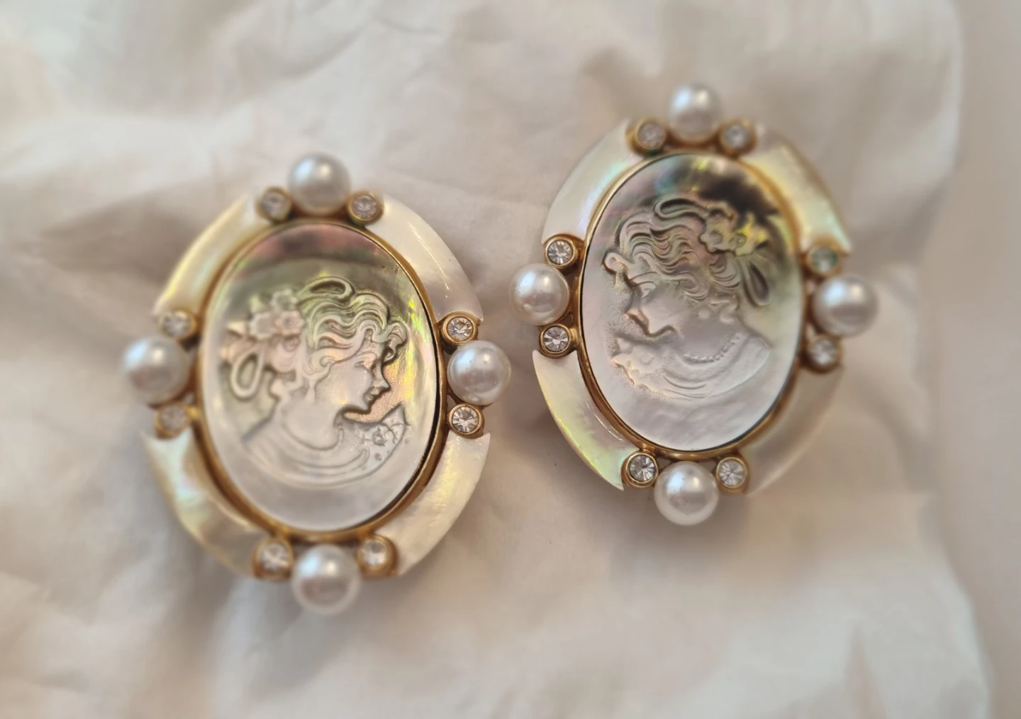 Vintage B.S.K. Cameo Clip-on Earrings