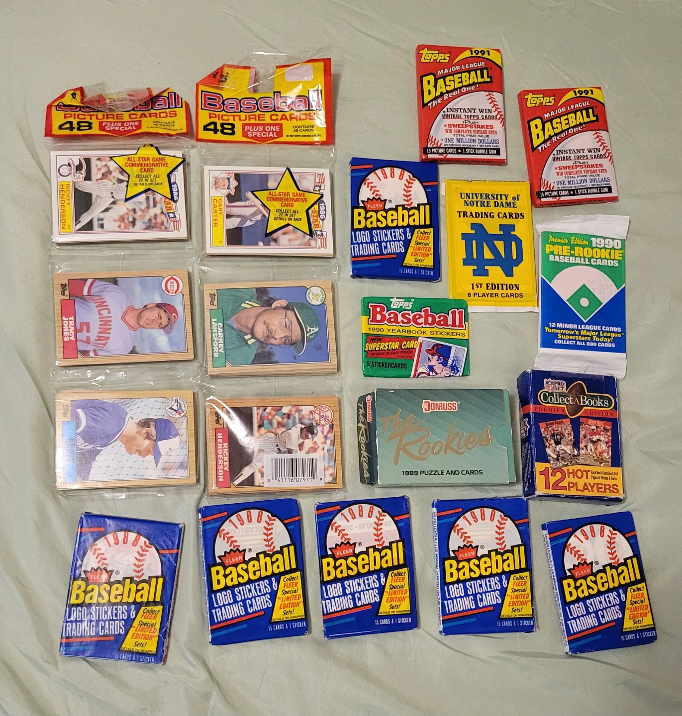 Vintage Baseball Trading Cards Lot