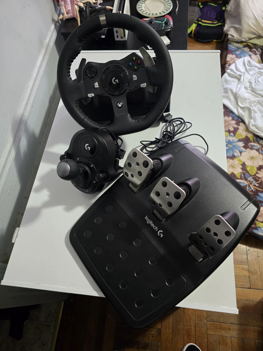 Logitech G920 Driving Force Racing Wheel