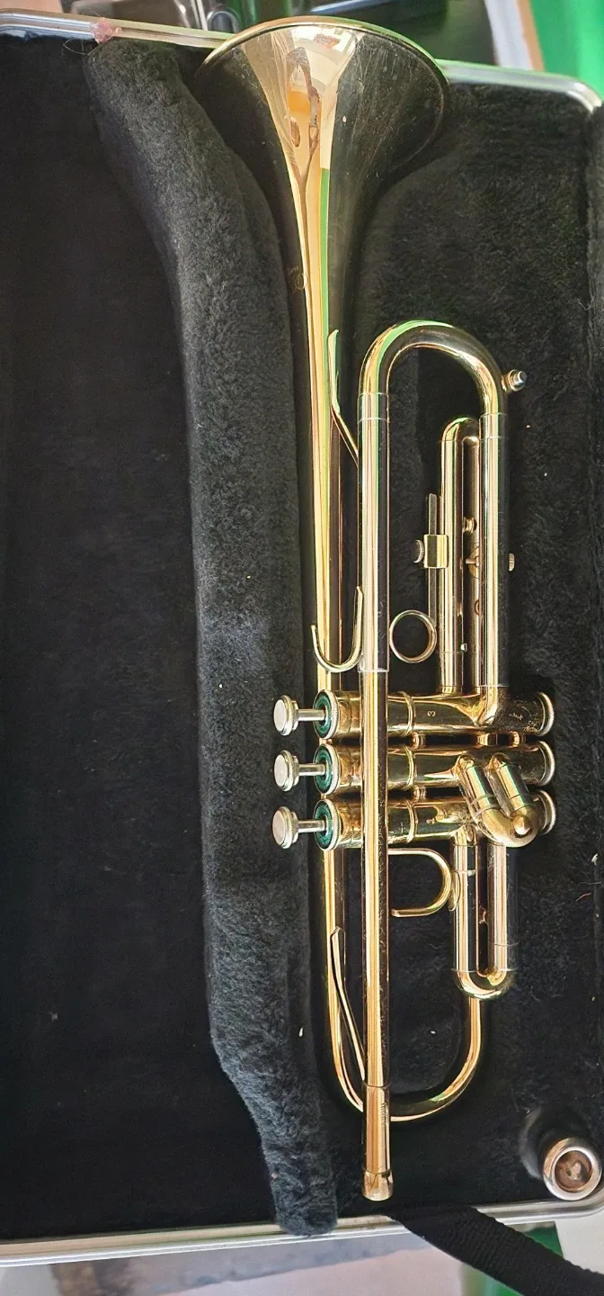 Olds Elkhart Trumpet image indicator(2)